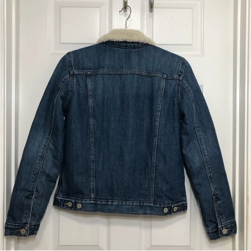 Gap Women's Sherpa-Lined Denim Jacket Medium Wash Jean Jacket S_8